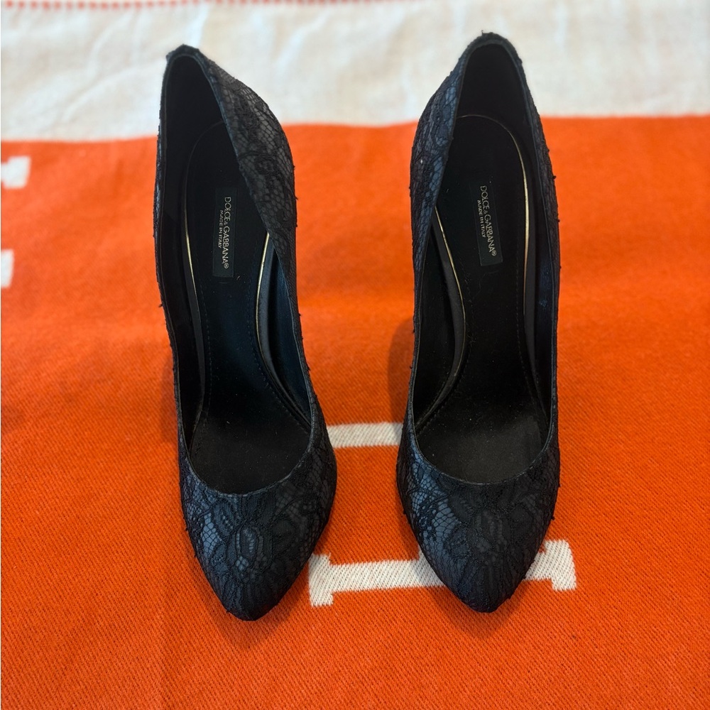 Dolce & Gabbana Elegant Black Lace Heels